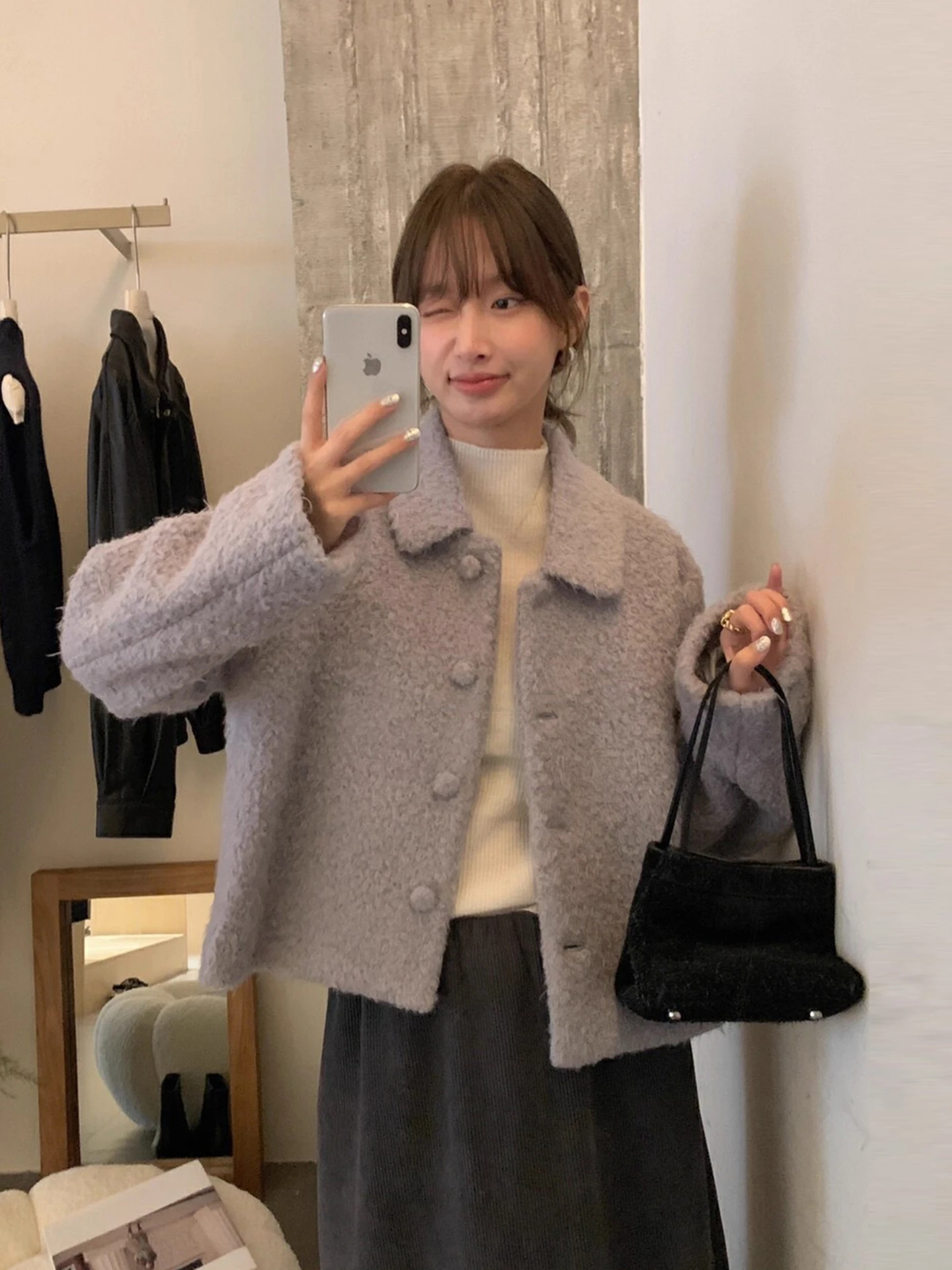 

Clothland Women Elegant Woolen Jacket Single Breasted Long Sleeve Female Outwear Fashion Coats Mujer CB215