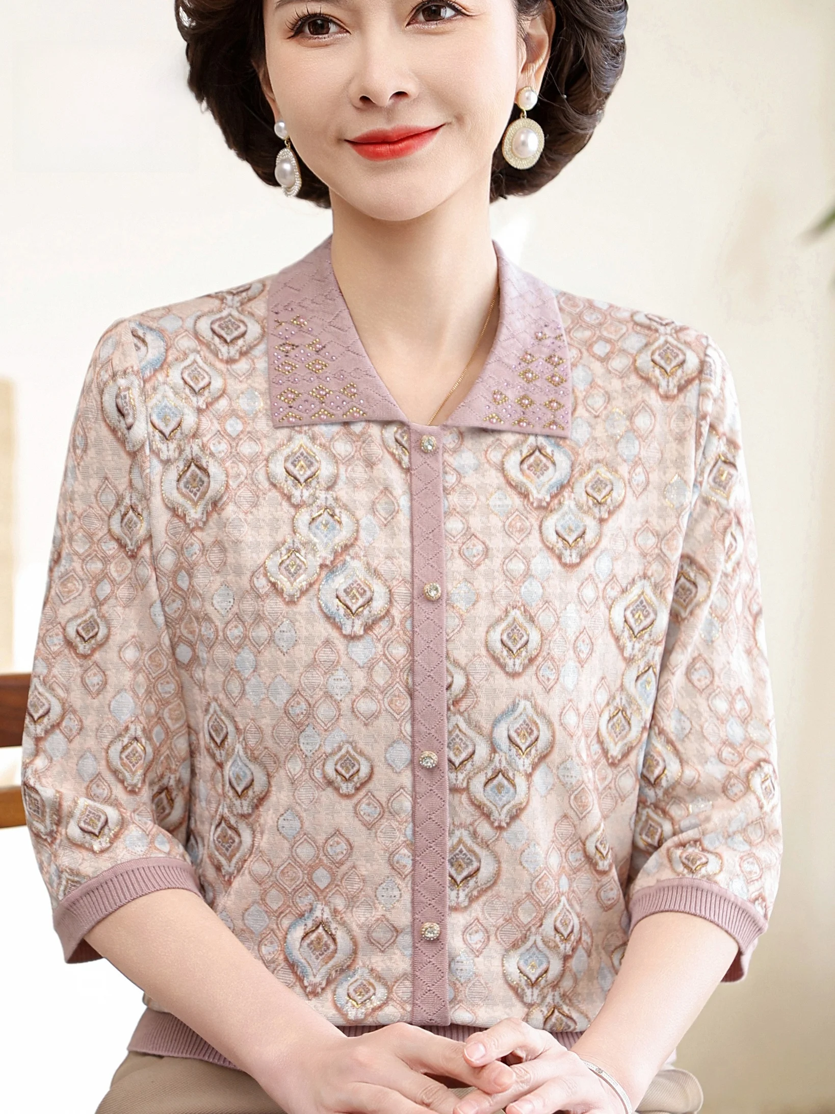 

Summer Lightweight Floral Print T-Shirt for Middle-Aged Women V-Neck Short Sleeve Casual Comfortable Breathable Fashionable