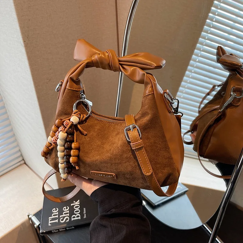 

2023 Новая женская сумка через плечо с бантом, шикарная сумка через плечо с регулируемым ремешком, слинг из мягкой искусственной кожи для ежедневного использования и свиданий ​