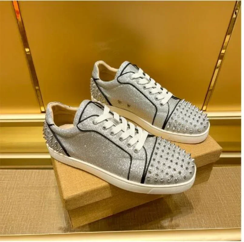 

Luxury Designer Men's Shoes Riveted Red Soled Shoes with Stars and Sequins, Breathable Low Top Luxury Casual Shoes