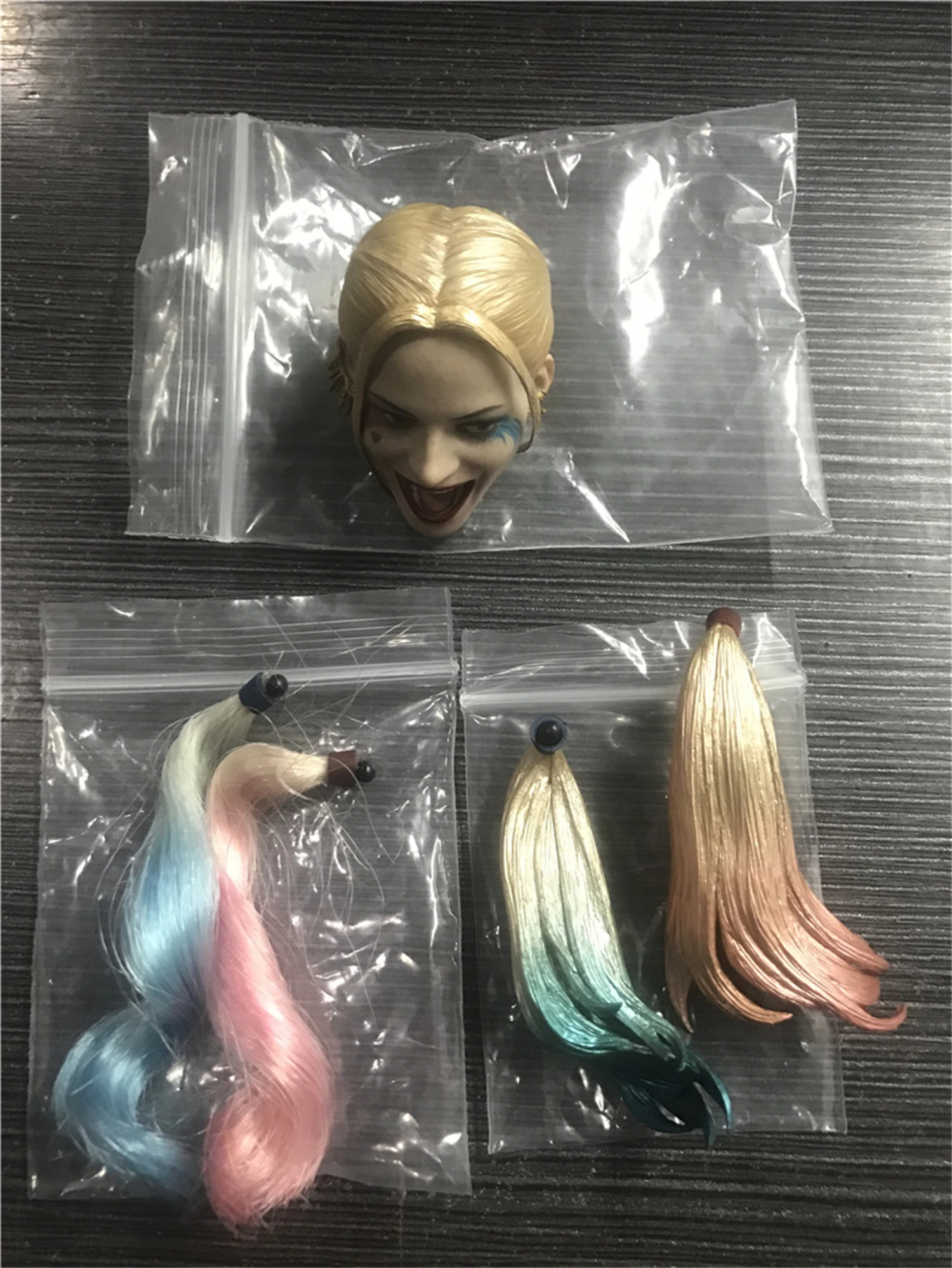 

JXTOYS 1/6 JX-012 Female Clown Girl Head Sculpt Double Braids Fit for 12'' Hot Toys Action Figure