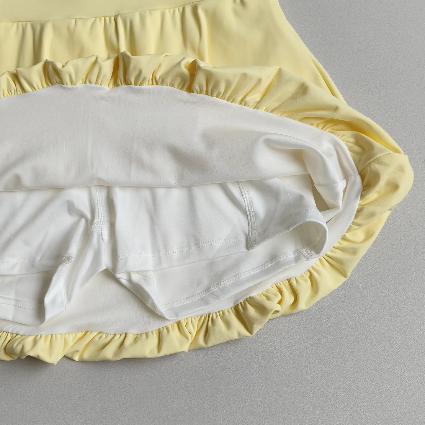 Sommer-Yoga-Bekleidung für Damen: Anti-Exposure-Kurzrock mit Schrittabdeckung, schlankmachender Tutu-Tennisrock für Sport und Fitness – Detail 7