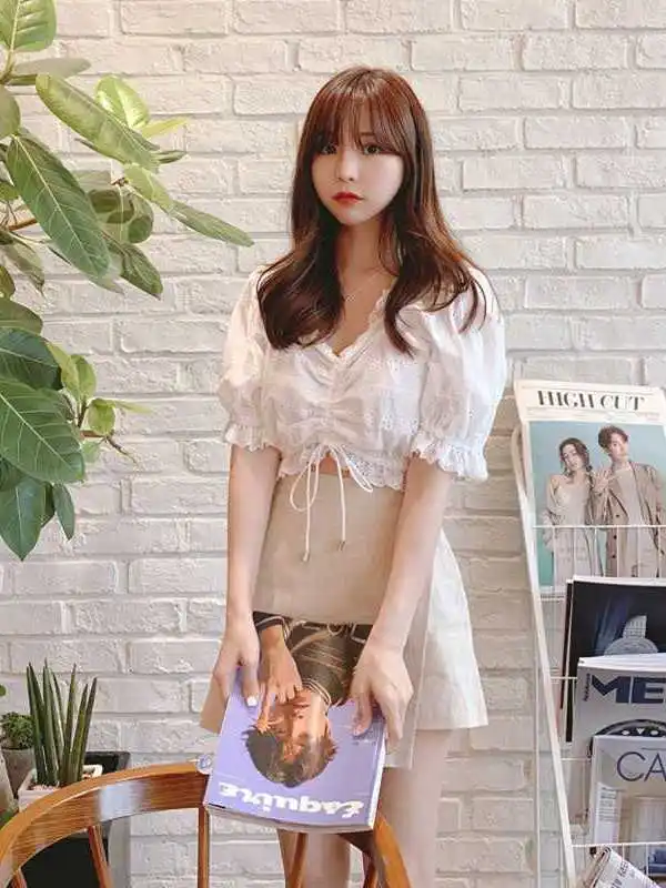 

Bobokateer Women's plus Size White Blouse Cleanfit Style Short Sleeve A-Line Sleeve Cashmere Fabric Thin And Non-Shrinking