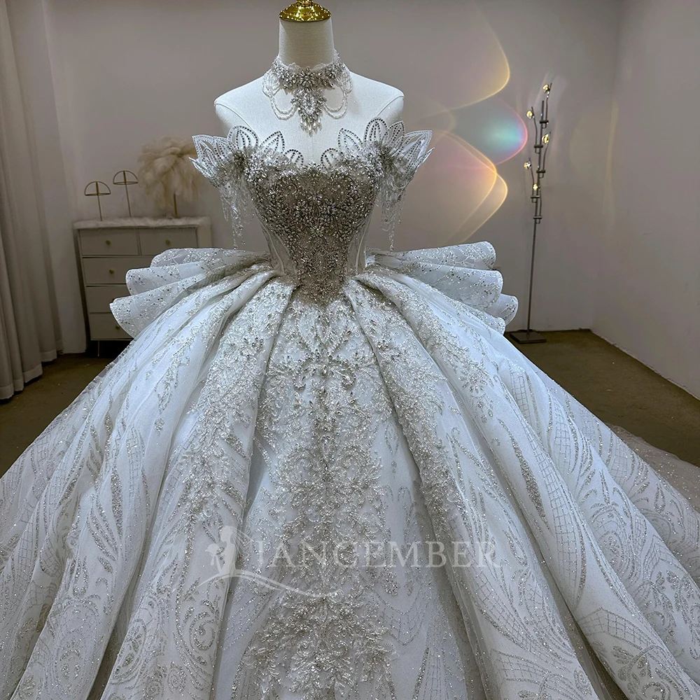 カスタマイズされたスクープネック半袖ボールガウンレースチャペルトレインウェディングドレスフリルvestidos de novia高級ノビアス公式