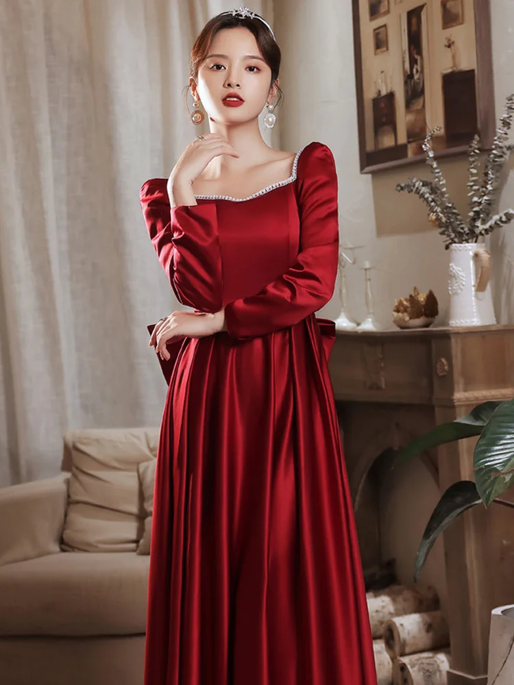 

Retro Satin Evening Dresses 2022 Classic Burgundy Bow Long Sleeve Prom Gowns New Chic Slim Wedding Toast Dress