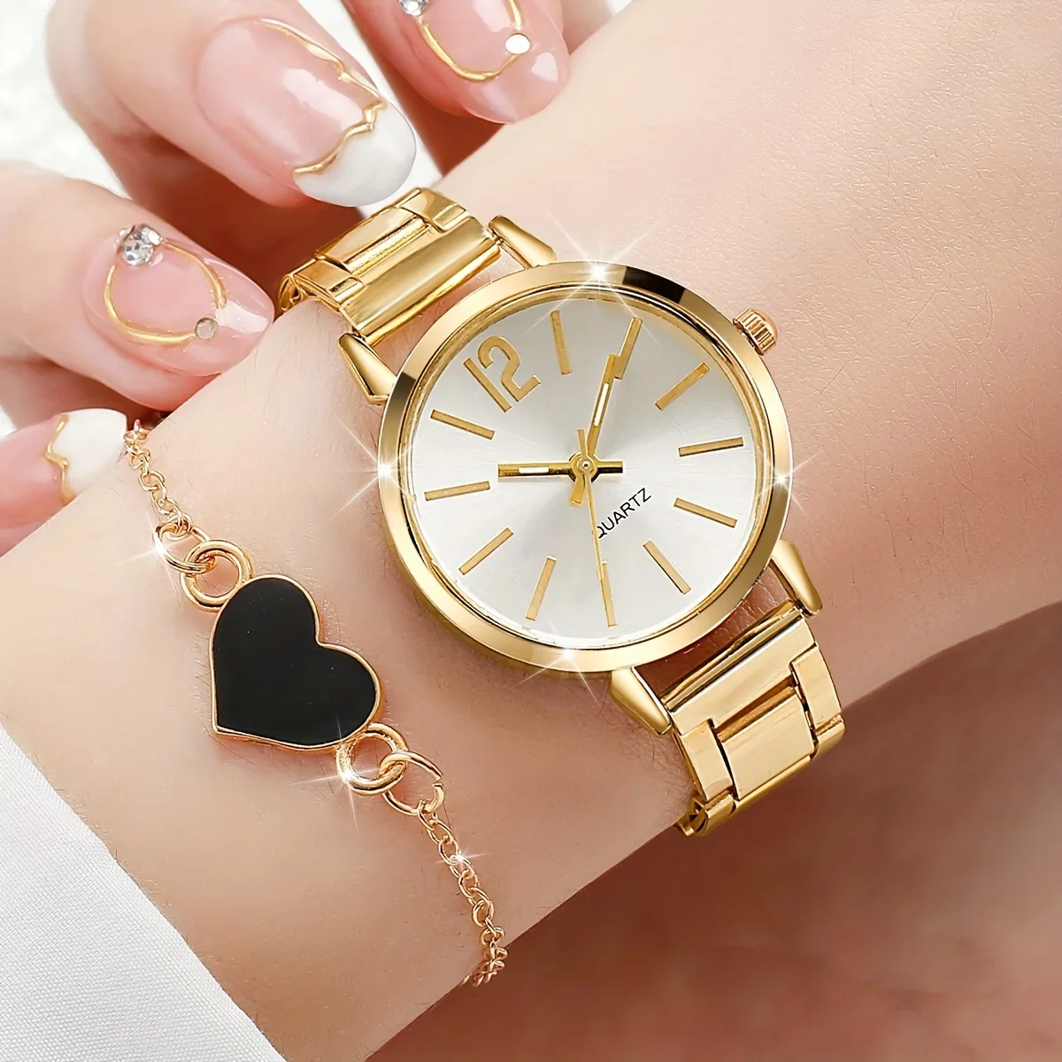 2pcs Business Fashion Quartz Watch Elegant Golden Wrist Watch & Heart Charm Bracelet Set R Gifts For Eid