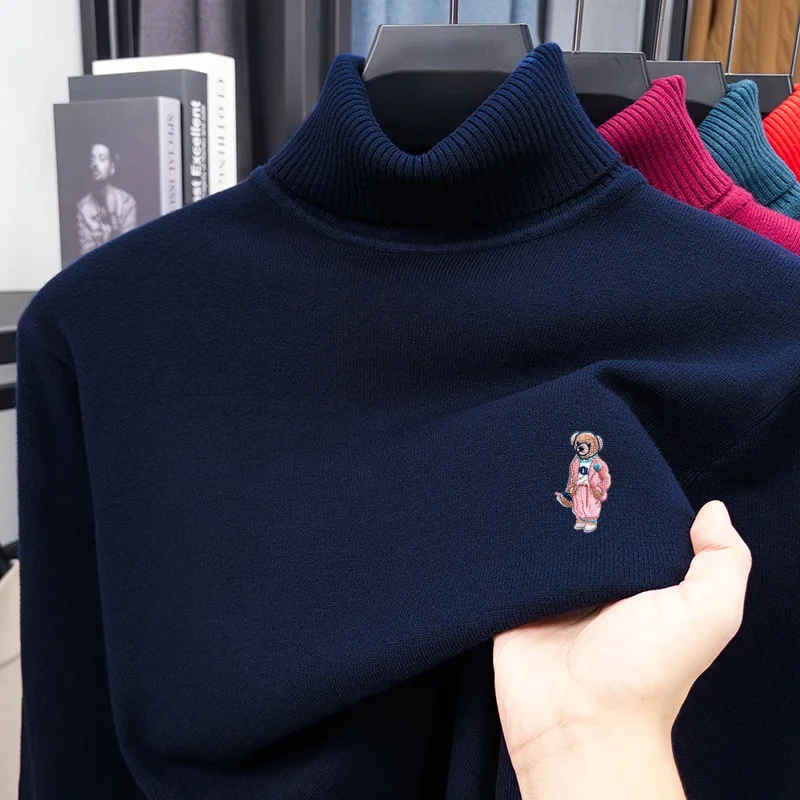 Neuer Herren-Pullover mit hohem Kragen und langen Ärmeln, Luxusmarke Teddybär-Stickerei, warme Freizeitkleidung für Herbst und Winter. – Detail 7