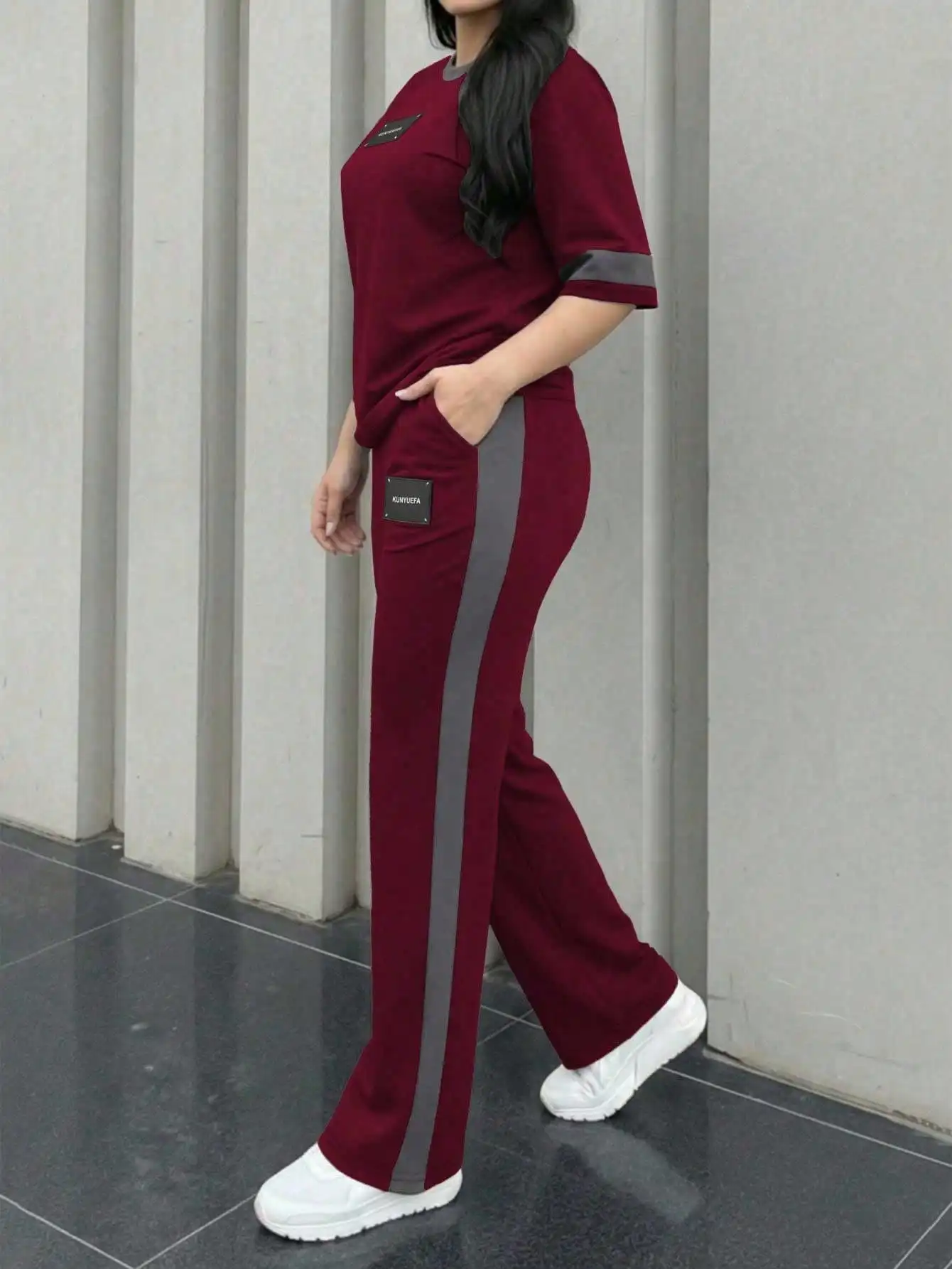 

Women's Burgundy 2-Piece Set Round Neck Short Sleeve T-Shirt And Loose Pants Casual Daily Wear