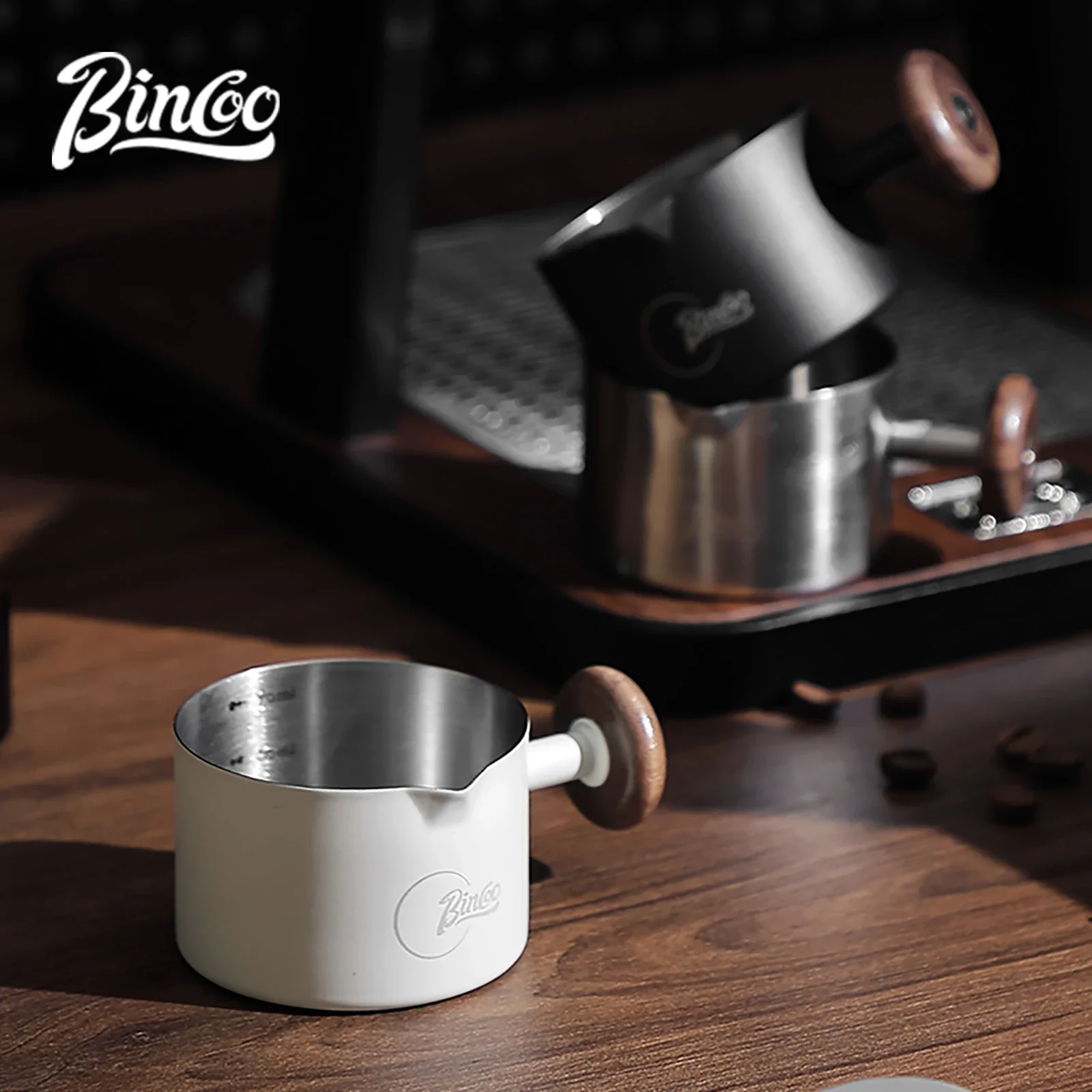 Bincoo Professional Espresso Measuring Cup 100ml with Natural Wood Handle & Precise Scale for Coffee Brewing