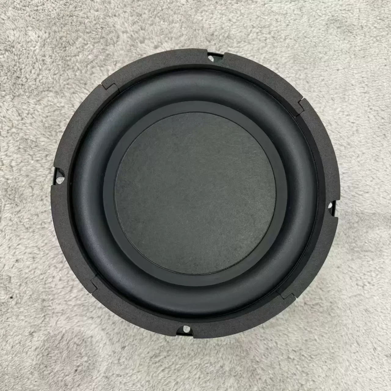 

Высококачественный звуковой бас-гитара, 6,5-дюймовый сабвуфер, большой резиновый край, длинный бас-динамик