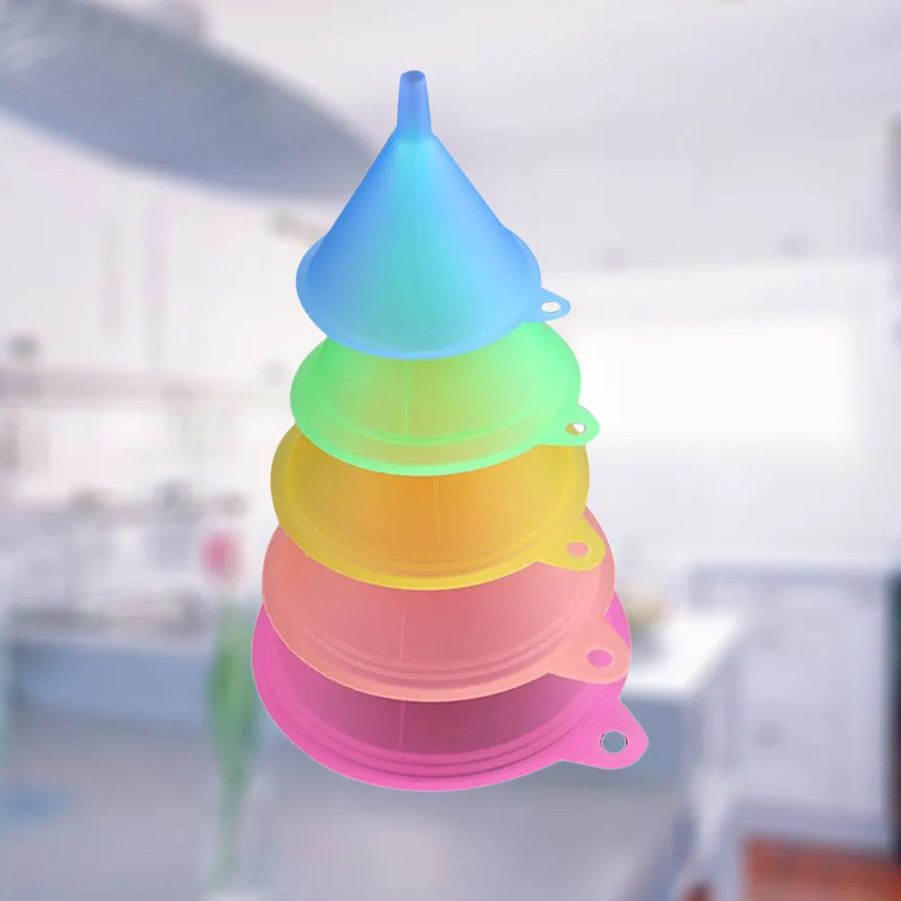 5Pcs Mini Plastic Funnels for Essential Oils Perfume Sand Art Bottle Filling Liquid Transferring Small Containers Clean Spill