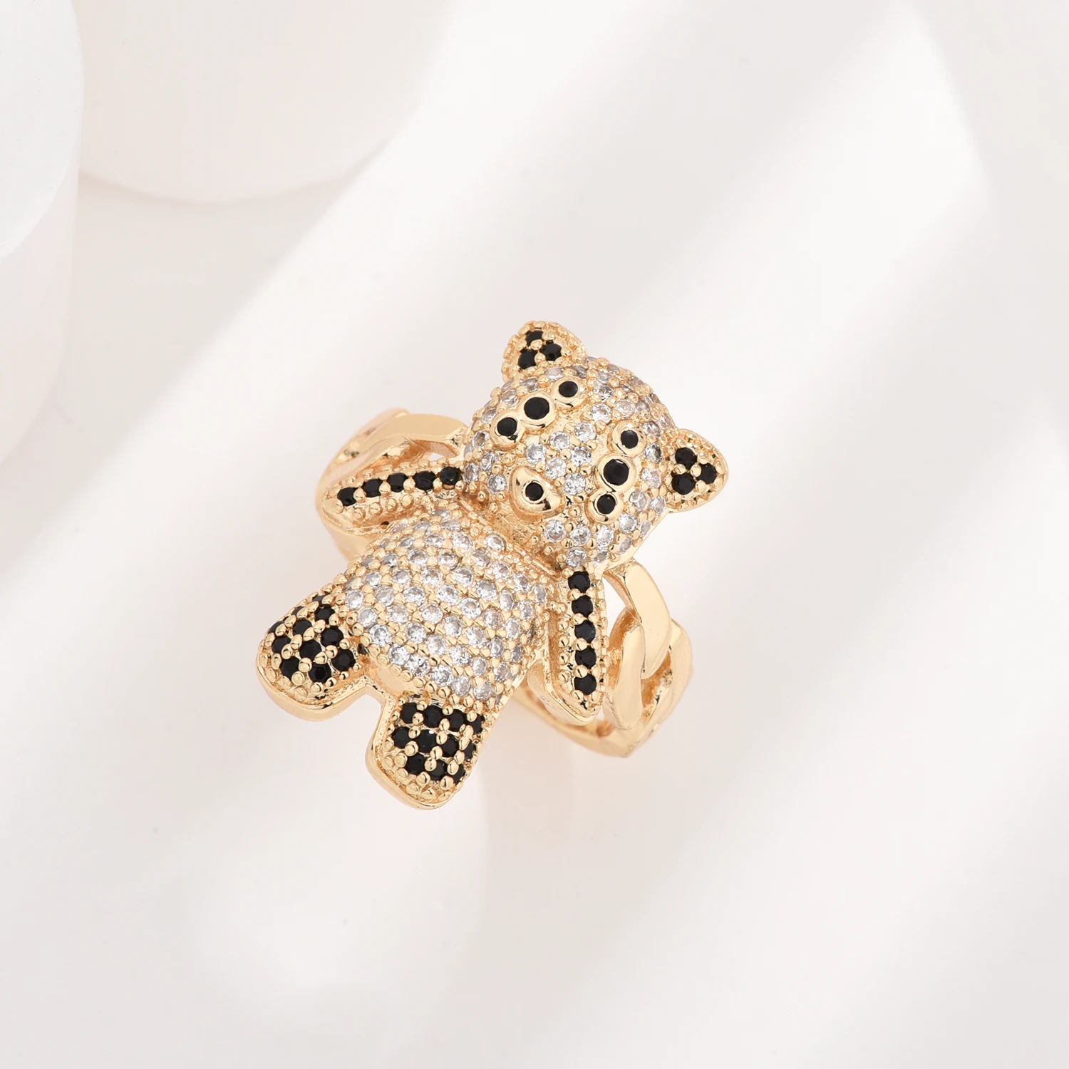 2024 Fashion 14k gold-plated copper material bear ring jewelry luxury zircon teddy bear ring for women support wholesale