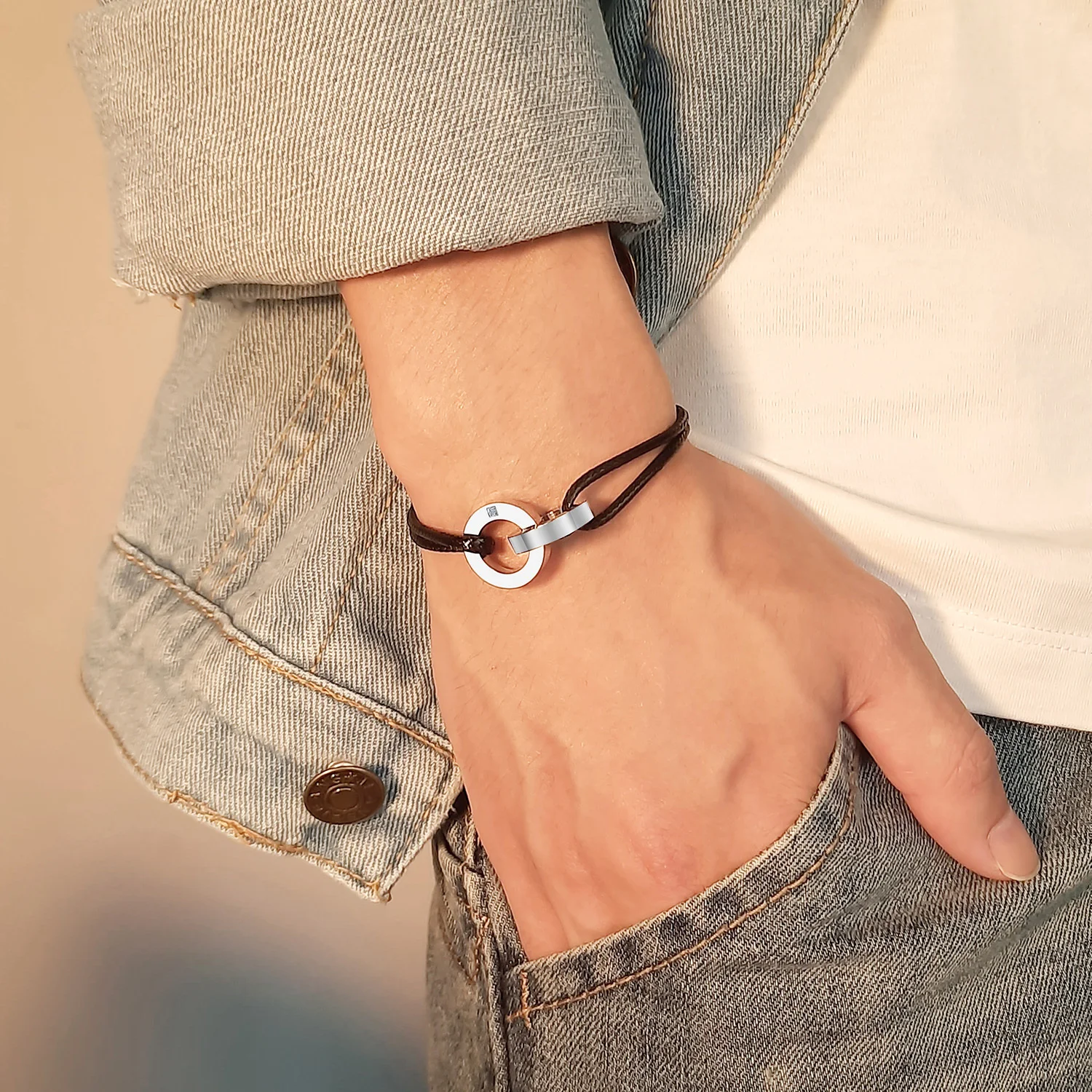 Interlocked Circle Charm Bracelet for Men Women,Adjustable Length Wax Rope Wristband,Casual Couple Gift