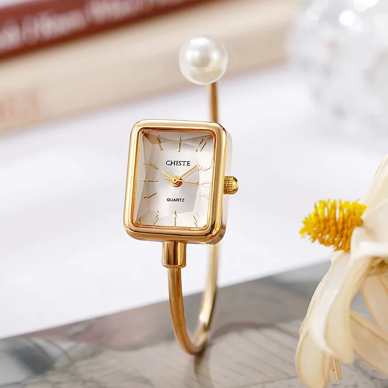

Exquisite Pearl Strap Gold Watch Thin Open Bracelet Quartz Watches for Women Square Dial Ladies' Watch Fashion Wristwatch Gift