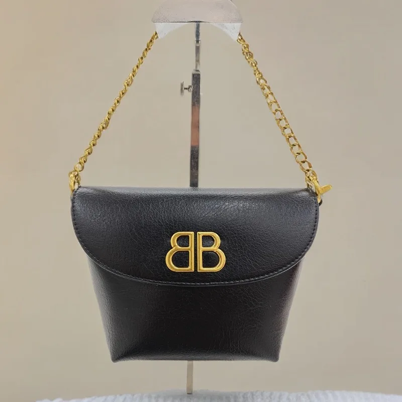 

Versatile Shoulder Bag for Adaptive Ladies Adjustable Crossbody Bag for Perfect Fit and Fashion