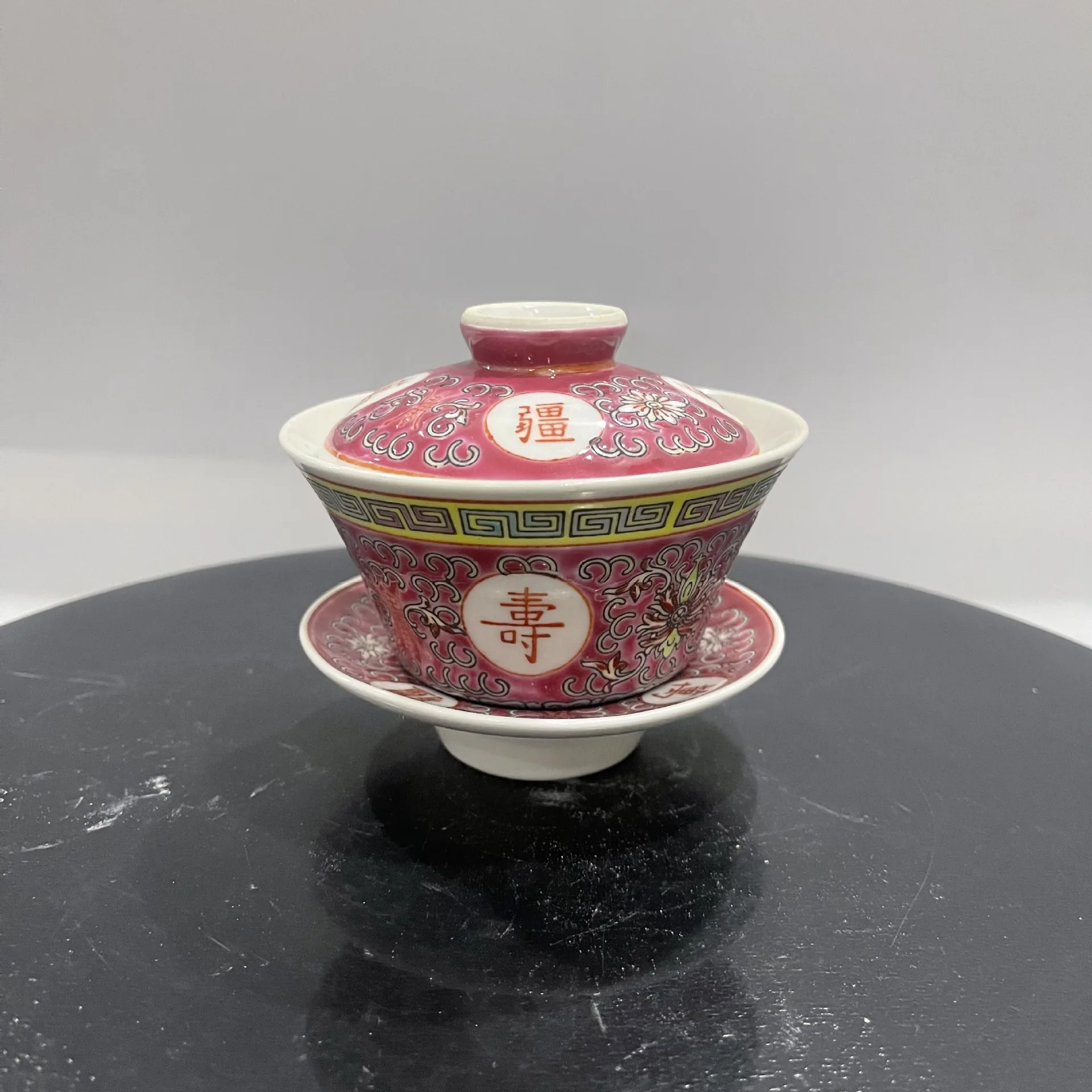 Glazed Pastel Wanshou Wujiang Jingdezhen 1980s Goods All Hand-Painted Gaiwan Tea Making Device Porcelain