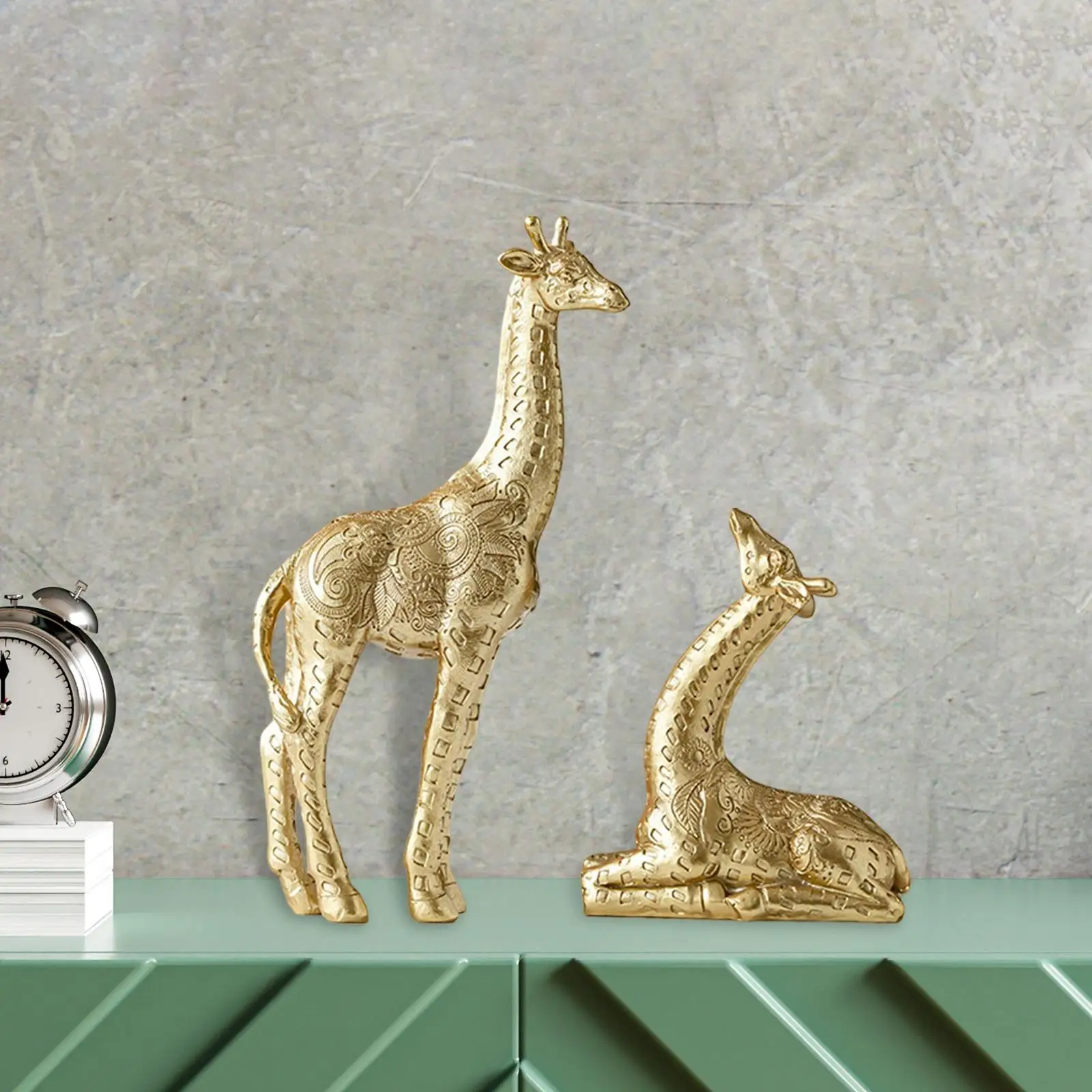 Modern Giraffe Statue Collectable Ornament for Cabinet Restaurant Decor