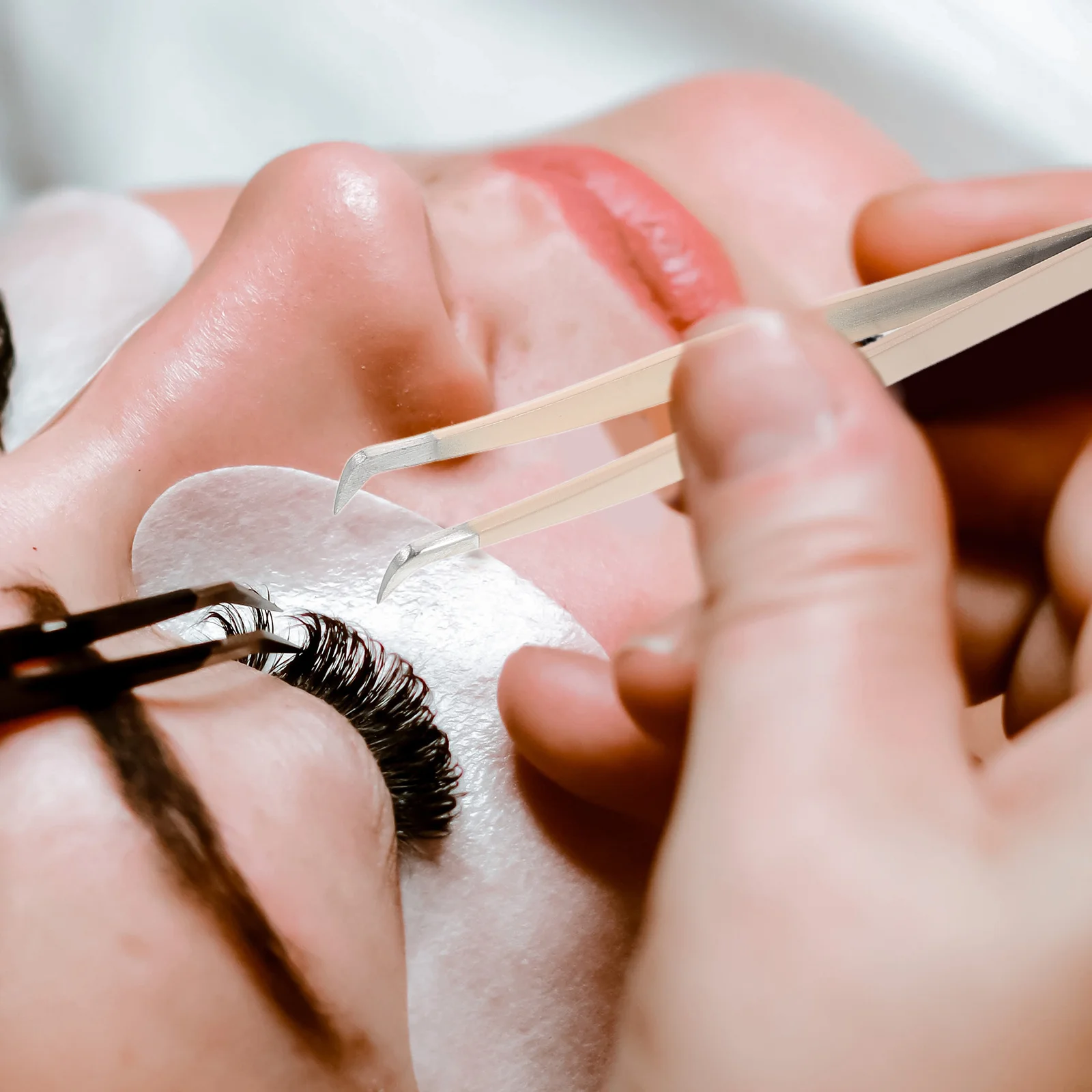 แหนบติดขนตาปลายโค้งสีเบจ อุปกรณ์เสริมความงามอเนกประสงค์ สำหรับต่อขนตา ติดเทปติดตาสองชั้น และถอดเทป