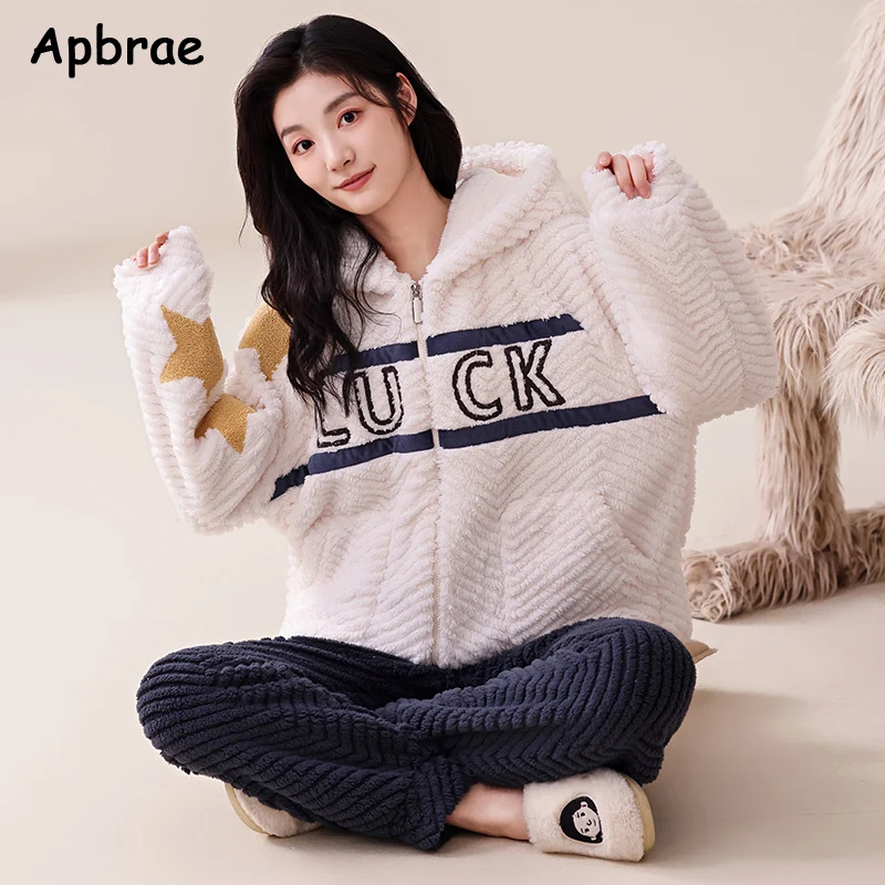 Winter Thick Flannel Pajamas for Women Zebra Pattern Woman Pijamas Warm Velvet Cardigan Nightwear Causal Homewear for Girl