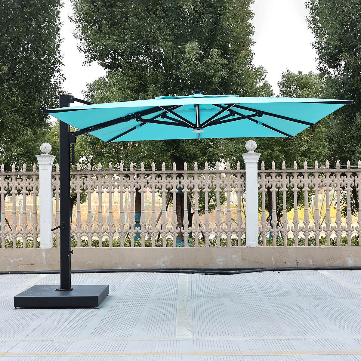Aluminum Waterproof Eco-Friendly -   Hotel Park Cafe Sun Heavy  Adjustable Custom Garden Patio Umbrella