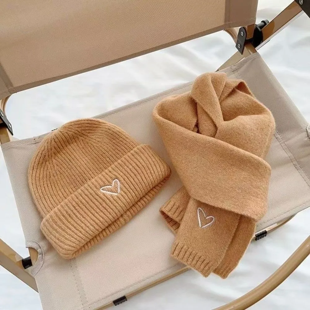 

New Warm Scarf Hat Set Love Heart Embroidery Windproof Pullover Cap Coldproof Neck Warmer Autumn and Winter