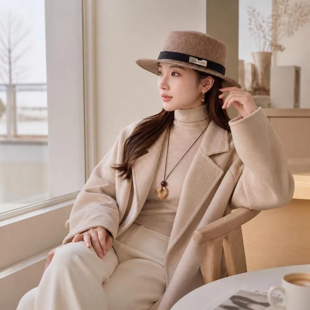 Wool Felt Flat-Top Fedora Hat Structured Crown Flat Top French Fedora Hat Face-Flattering Shape Wide Brim Women's Wool Hat