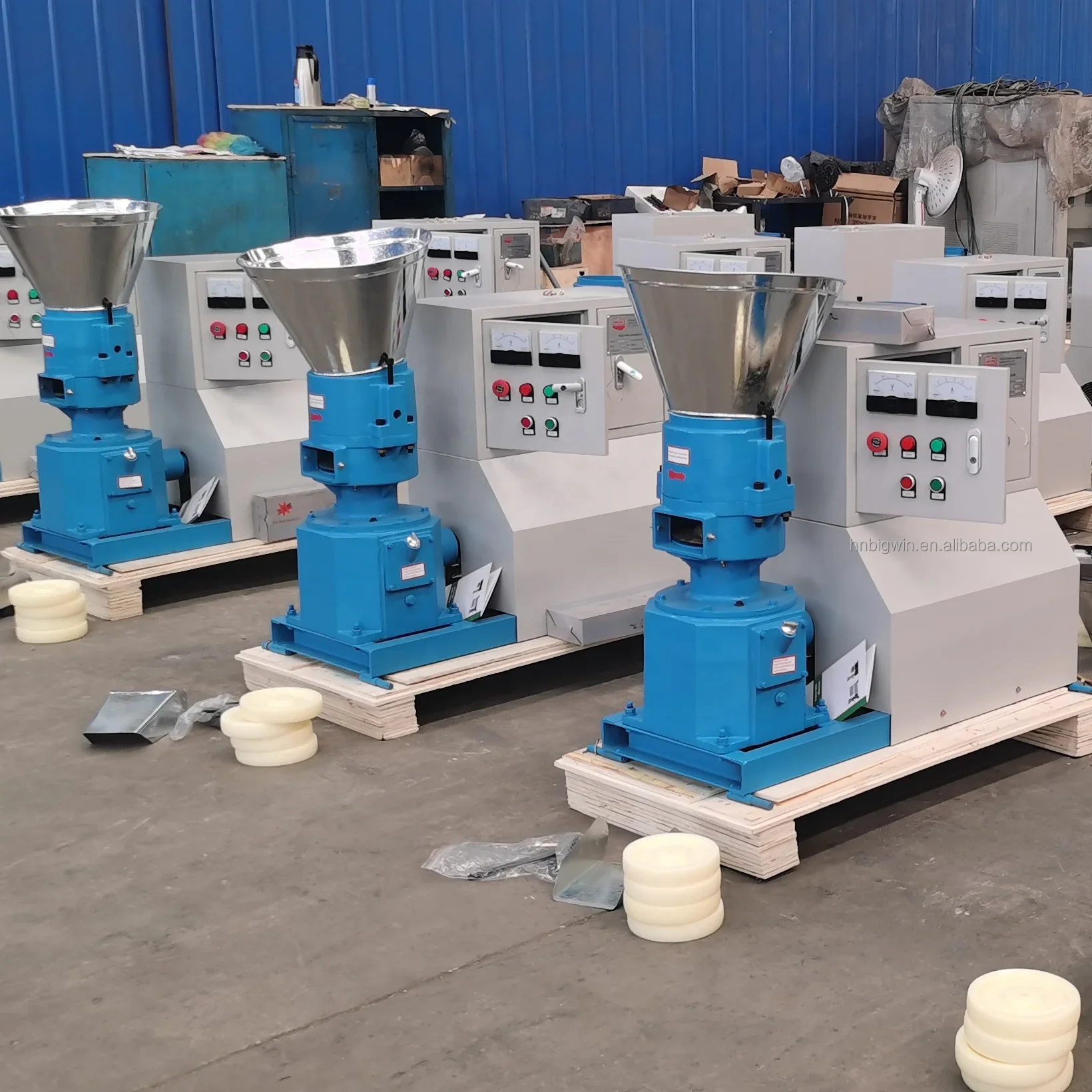 Factory supply Feed granulator cattle farm forage granulator chicken duck feed granulator