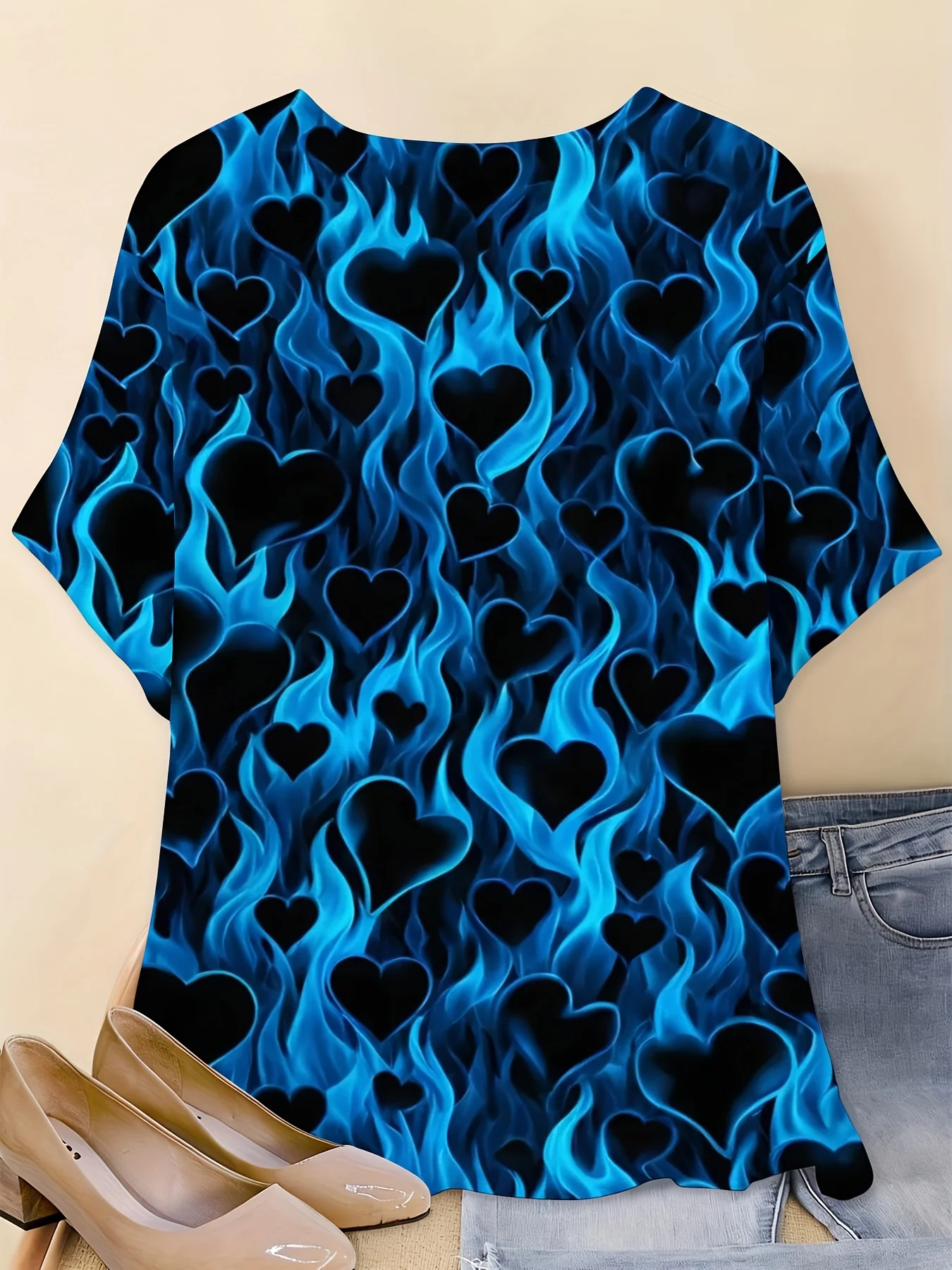 Women Crew Neck Short Sleeve Top Blue Flame Black Heart Print Loose Soft Breathable Trendy Streetwear Casual Summer Blouse