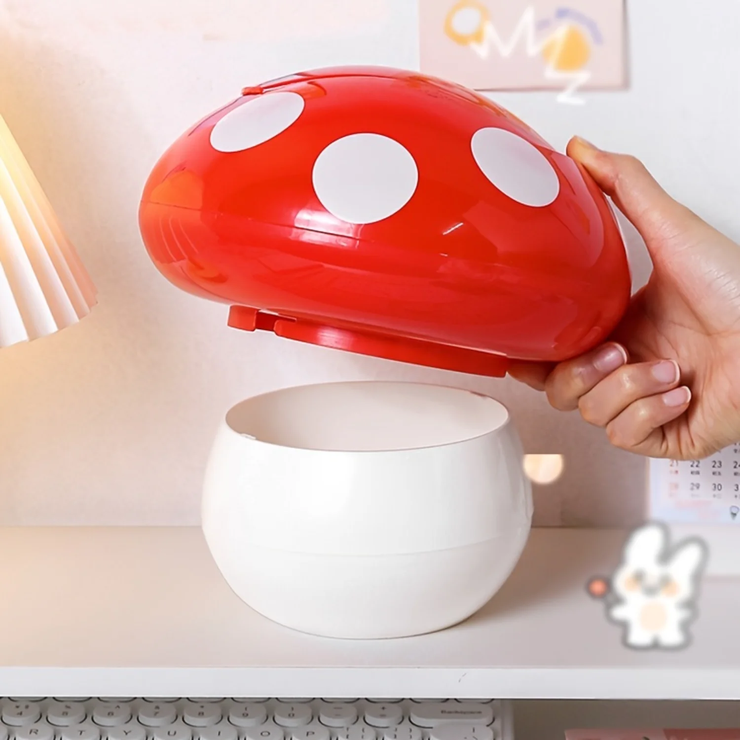 Compact Mini Mushroom Trash Can with Lid for Office and Kitchen - Stylish Waste Management Solution. Trash bag holder Trash rack