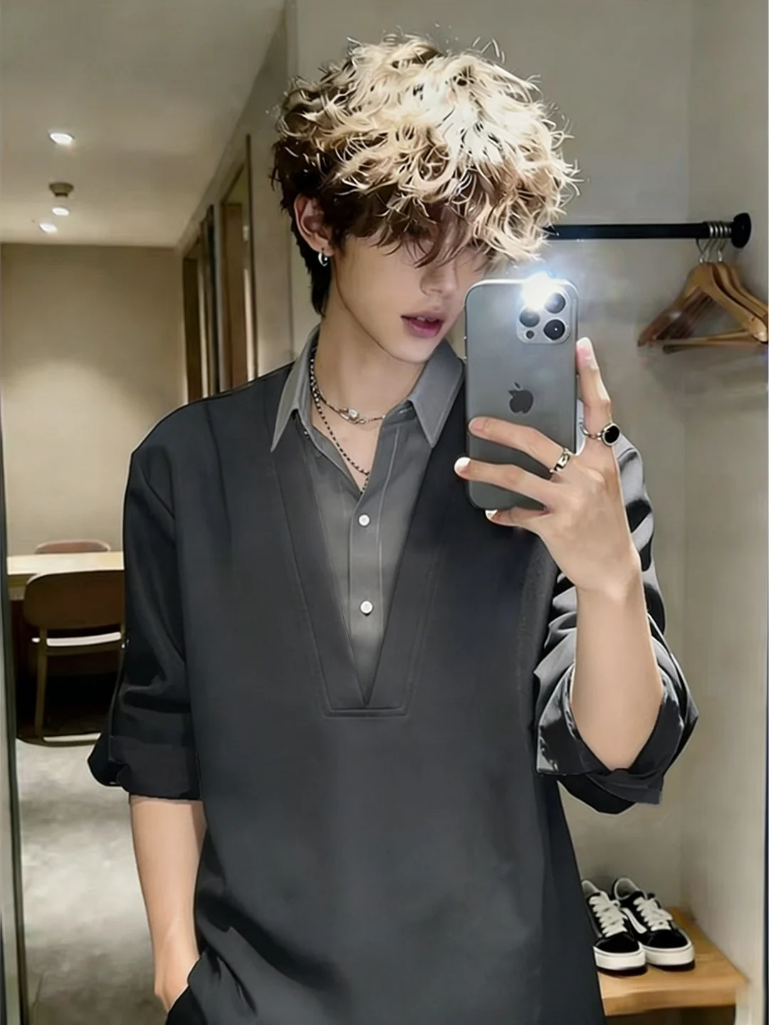 

Men's Long Sleeve Ice Silk Shirt Casual Style Loose Fit Summer Breathable Comfortable Seven-Quarter Sleeve Design Sensation