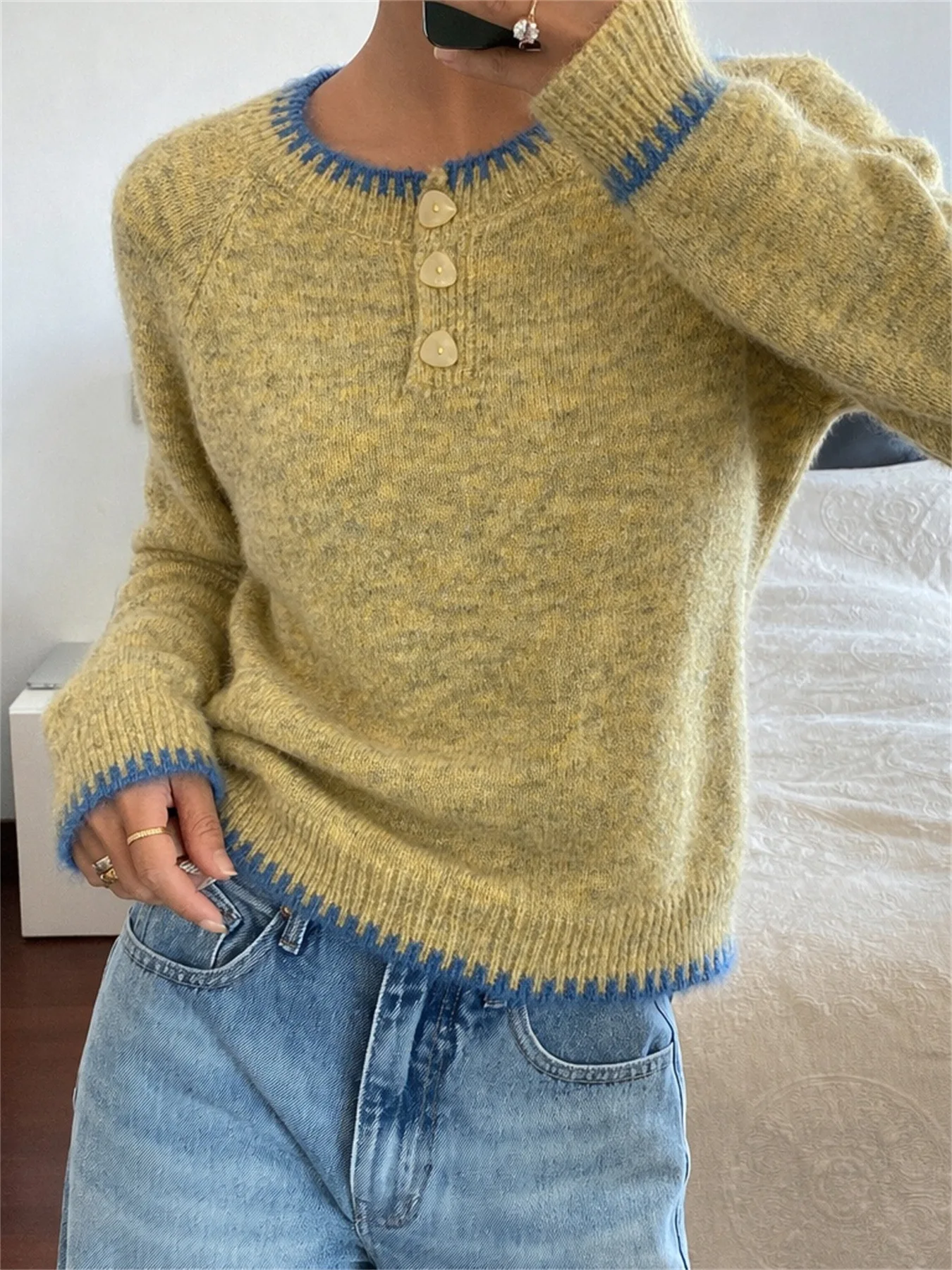 New In 2026 Women Autumn Winter Pullover Sweater Fashion Jagged And Color-blocked Edges Knit Clothing