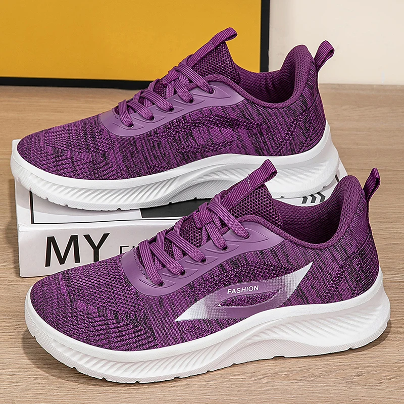 

female Fly the mesh surface Mom Sports shoes Spring/Summer 2025Old man Soft sole, lightweight Walking shoes Casual running shoes