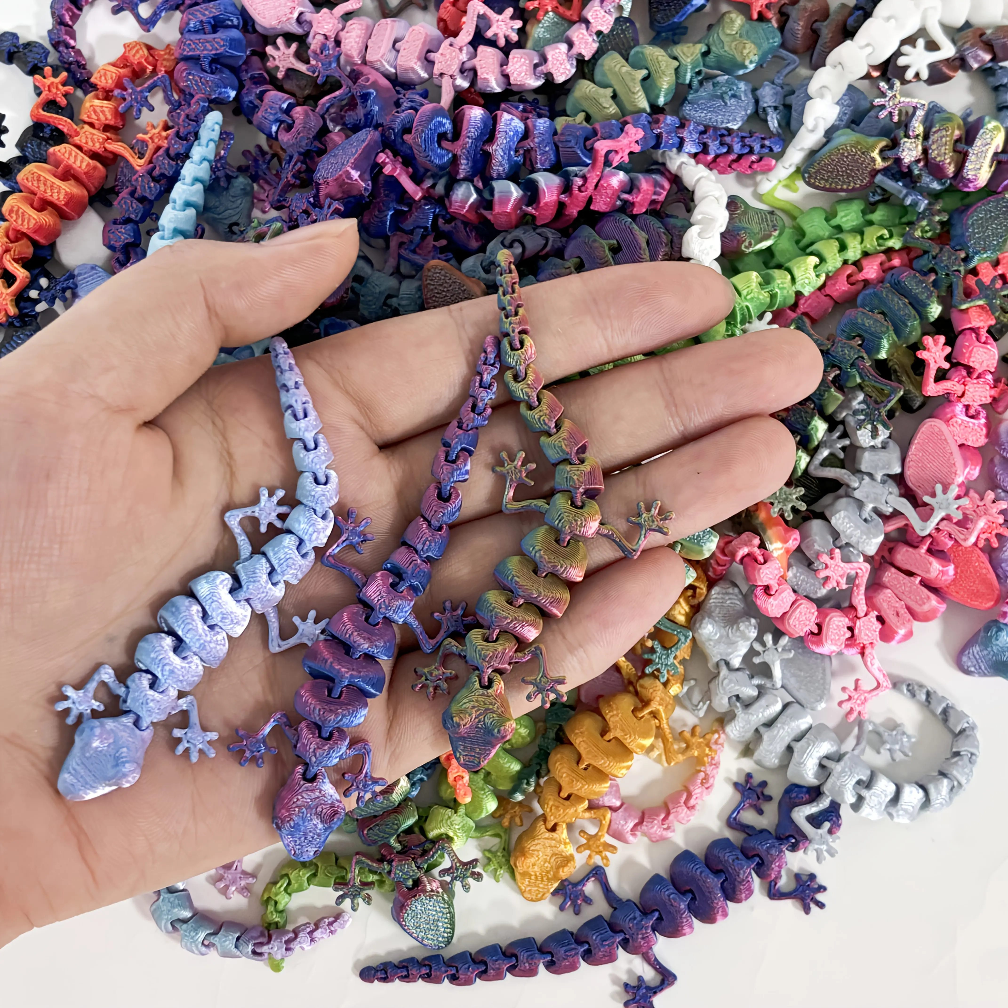 15/30 pieces - 3D Printed Random Gradient Decorated Geckos, 3D Printed Toys, Decorative Mini Statues, Handcrafted Art Home Decor