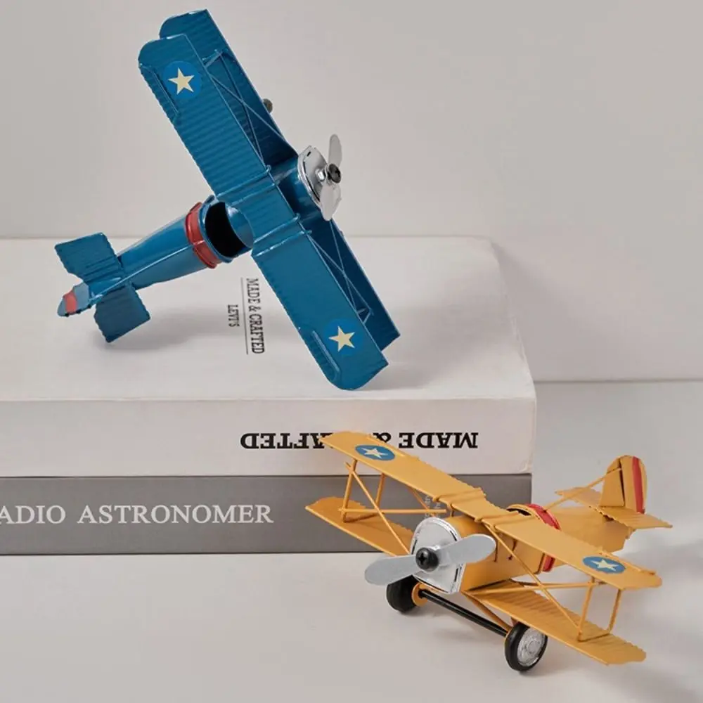 Modelo de avión Vintage de hierro Retro, colección de artesanías, adornos de aviones, modelos de avión de Metal delicados en miniatura, regalo para niños