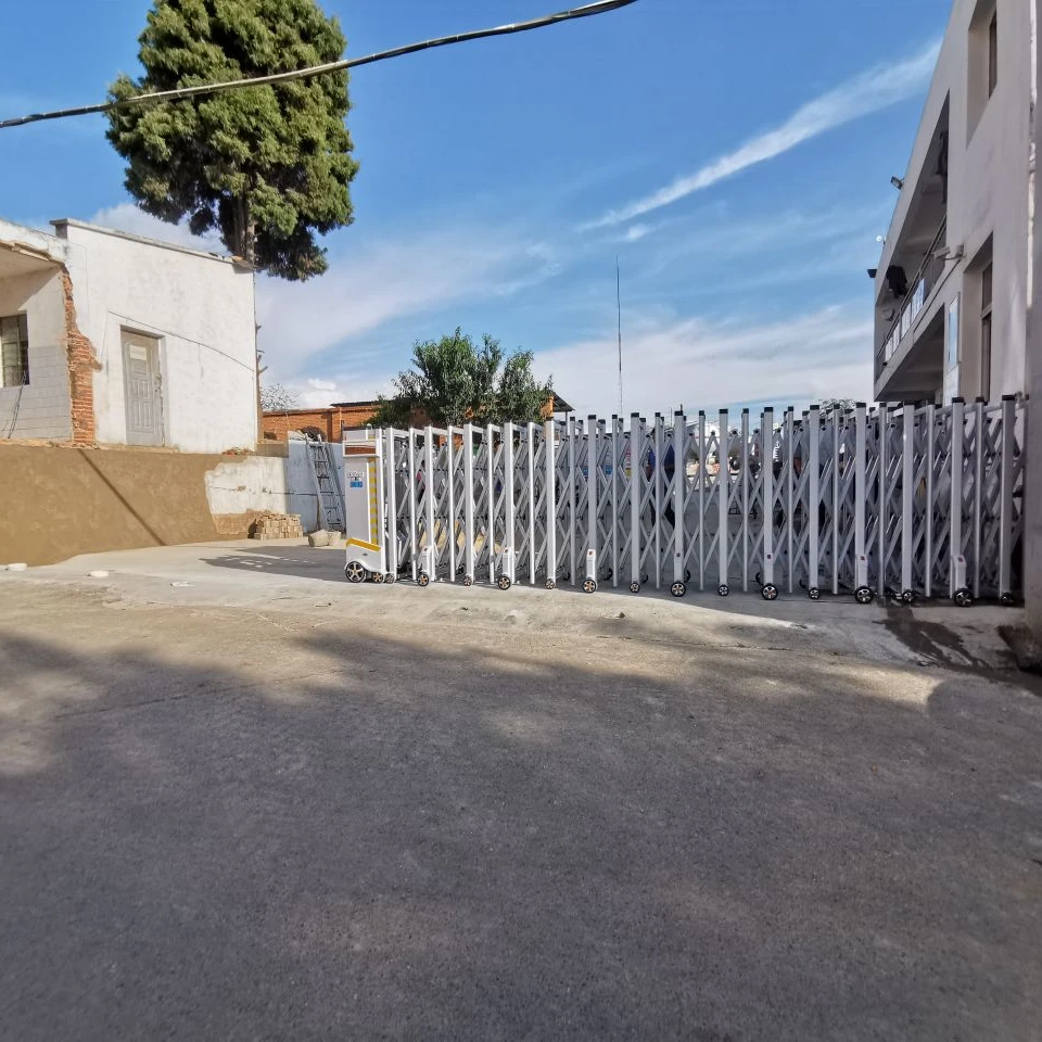 

Modern Sliding Aluminium Automatic Outdoor Gate Collapsible And Portable Retractable Road Barrier For Villa Use