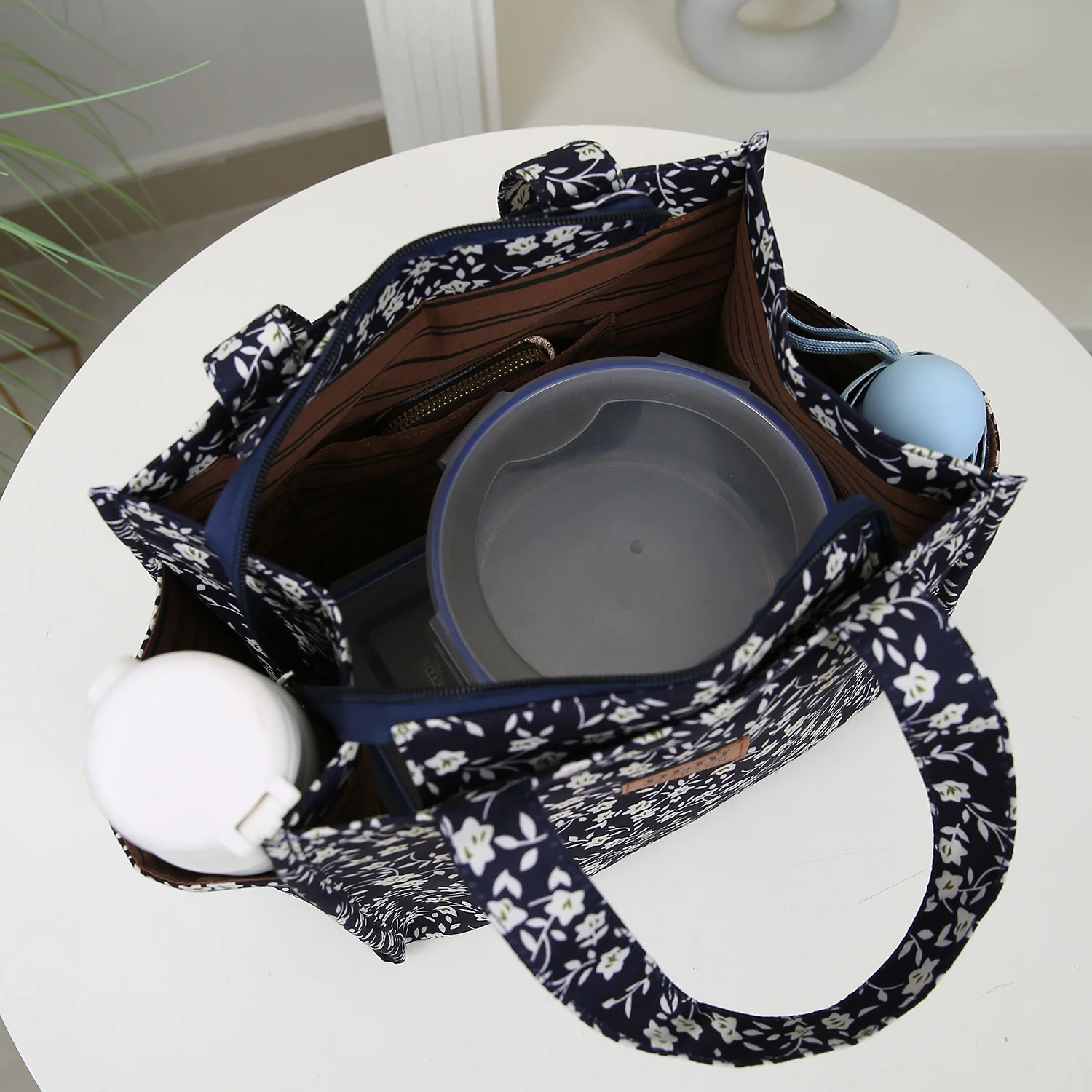 Neue Handtasche aus verdicktem Stoff mit Blumenmuster, Lunch-Tasche, tragbare Lunchbox-Aufbewahrungstasche, Reißverschluss-Design, multifunktionale Tragetasche – Detail 16