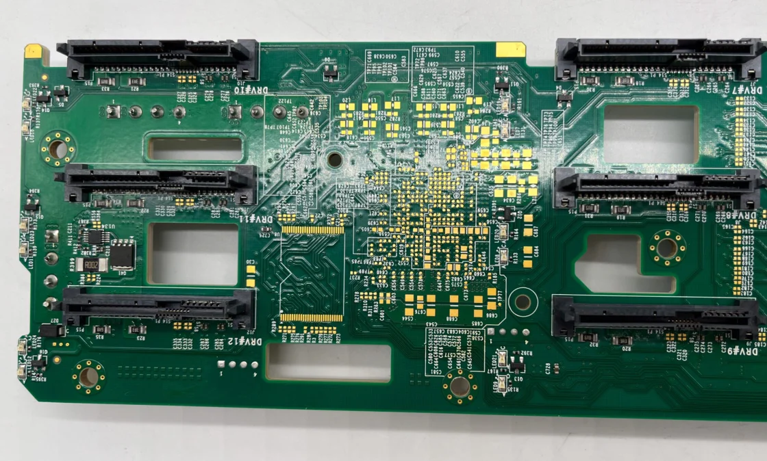 12G Expander Backplane BPN-SAS3-826EL1 4x SAS SFF-8643