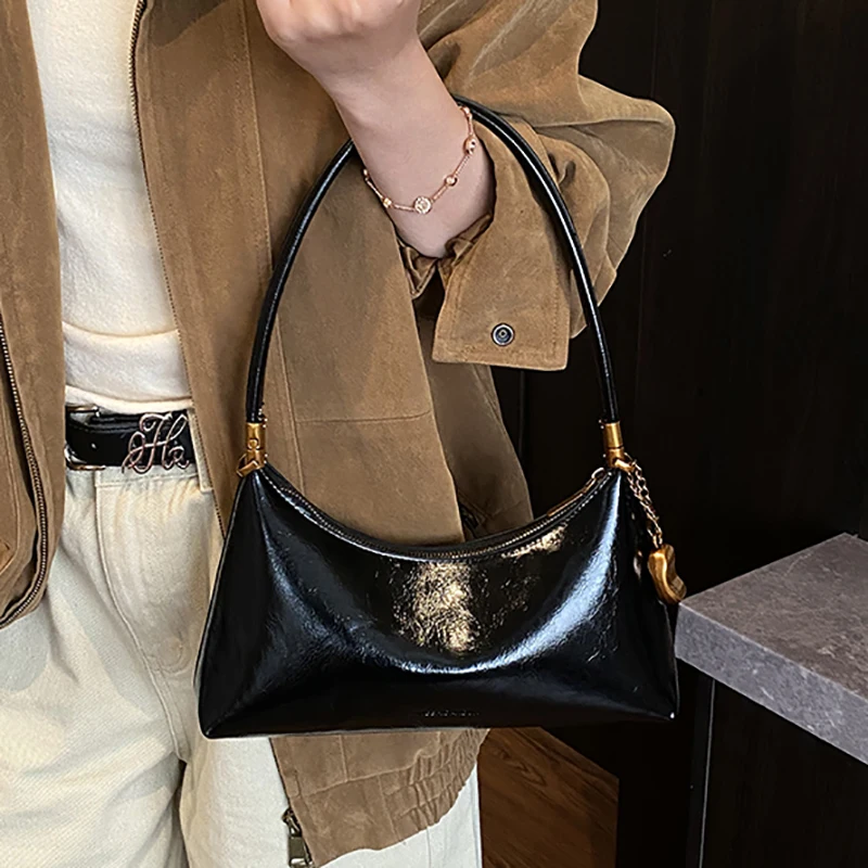 

Кожаная сумка через плечо в стиле ретро, женская сумка через плечо с лунным зубом, ручная сумка, элегантный дизайн, модная сумка с подвеской на цепочке