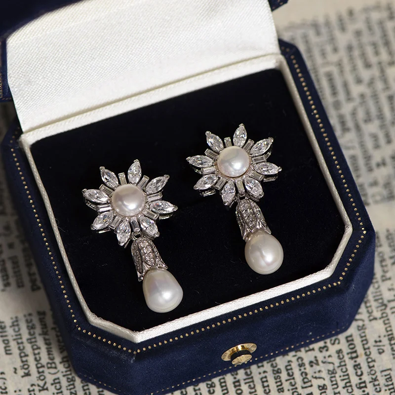 Vintage Elegant Sunflower Pearls Earrings Exquistie Retro Medieval Lady Elegant Ear Decoration Jewelry