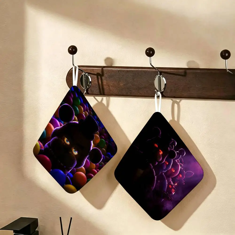 Fnaf Anime Five-Nights-At-Freddys Reusable Hanging Kitchen Towel, Polyester Cotton Soft Fabric for Office Home Daily Life