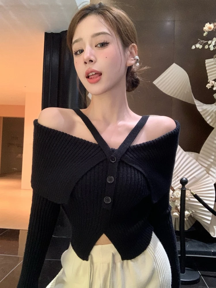 

Spring Pure Desire Sweet Spicy Design Hanging Neck One Shoulder Long Sleeve Knitted Sweater Women Short High Waist Slimming P...