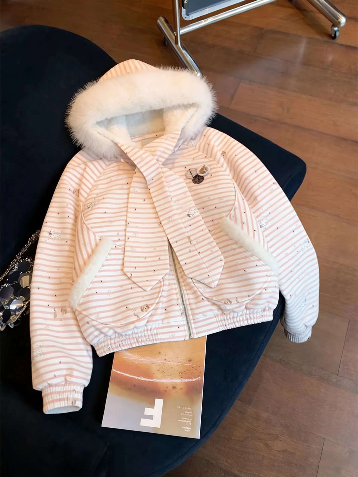 

Свободное хлопковое пальто с милым принтом собаки в полоску и капюшоном, осенне-зимнее модное универсальное мужское и женское хлопковое пальто