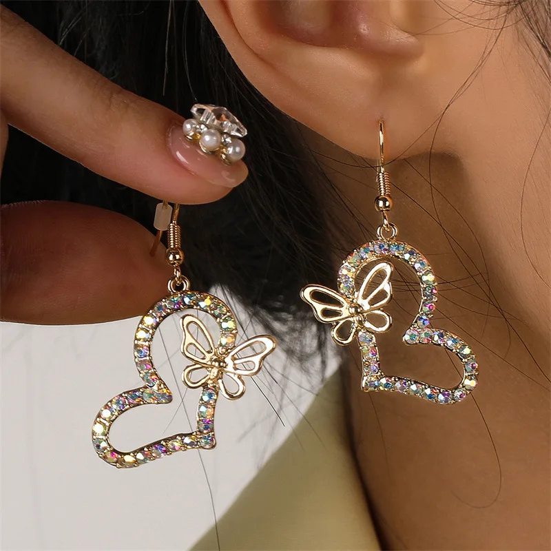 

Fashionable and minimalist butterfly eardrop, gentle and luxurious, high-end and versatile heart-shaped earrings for women