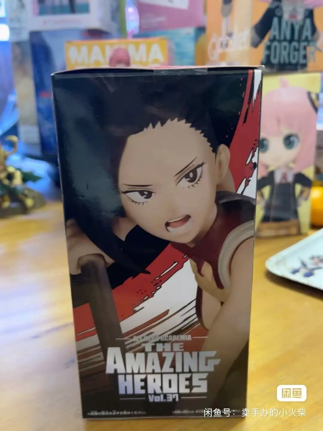 

В наличии 100% оригинал Bandai Banpresto My Hero Academia Yaoyorozu Momo Amazing Vol.37 Фигурка Украшения