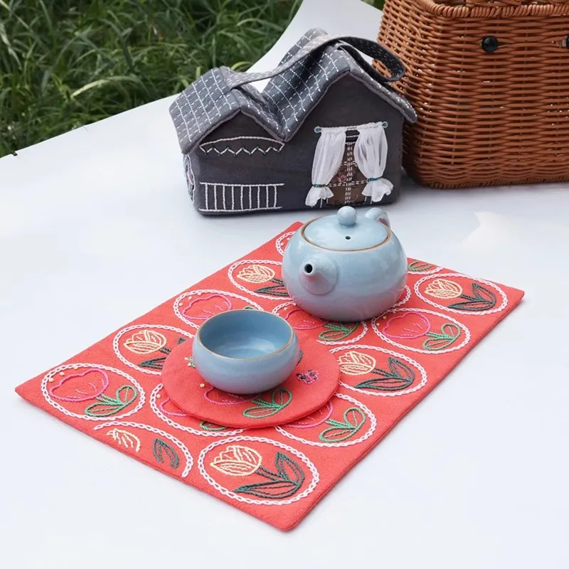 

Tulip Sashiko Embroidery Kit, 20x30cm DIY Hand Sewing Craft for Coaster & Placemat, Relaxing Beginner Craft, Mindful Gift Idea