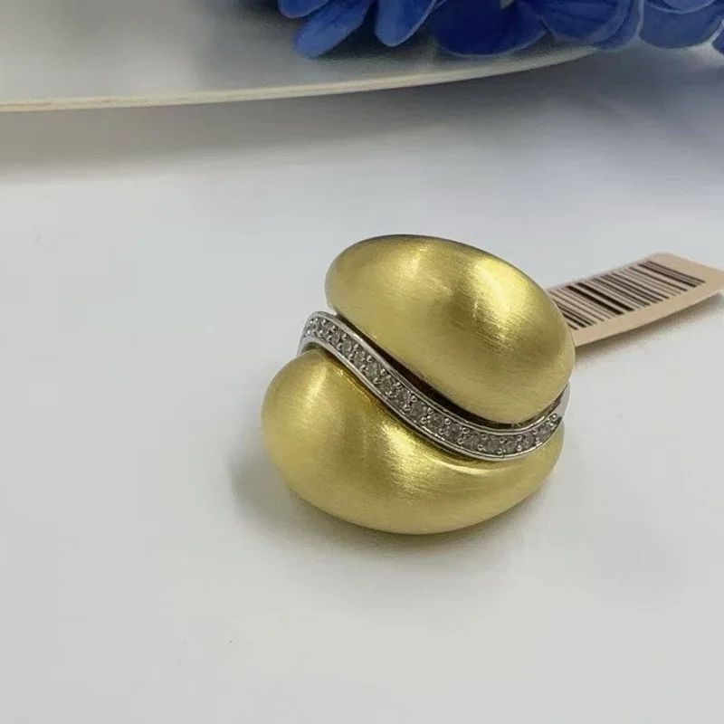Klobiger, goldfarbener, strukturierter Ring mit Kristallverzierung, Kiesel-/geflechtartigem Band, trendige Statement-Ringe für Damen, Alltags- und Party-Mode