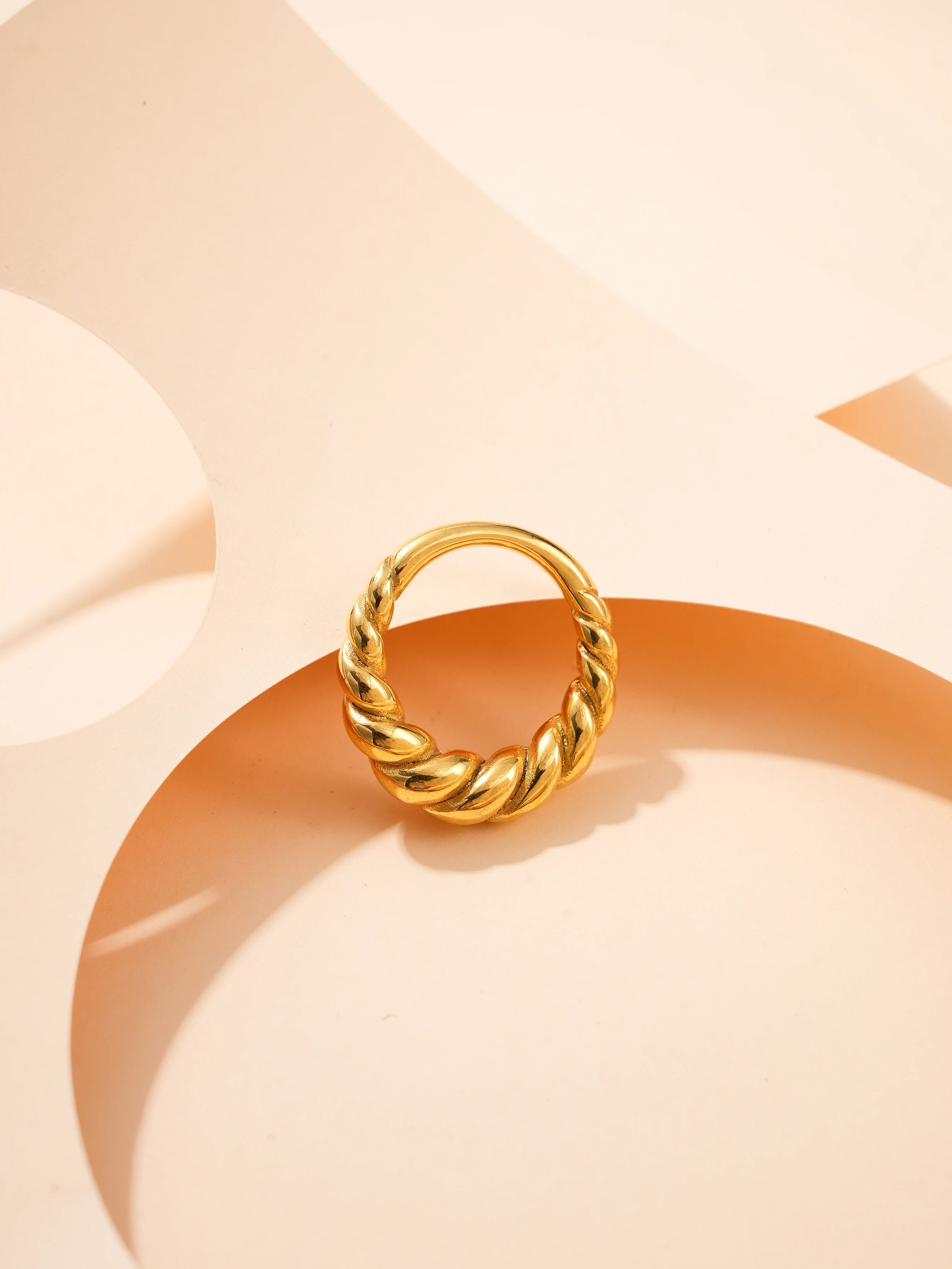 

Французская Модная ретро-крутящаяся круглая прокрутка в виде кольца из нержавеющей стали подходит как для мужчин, так и для женщин