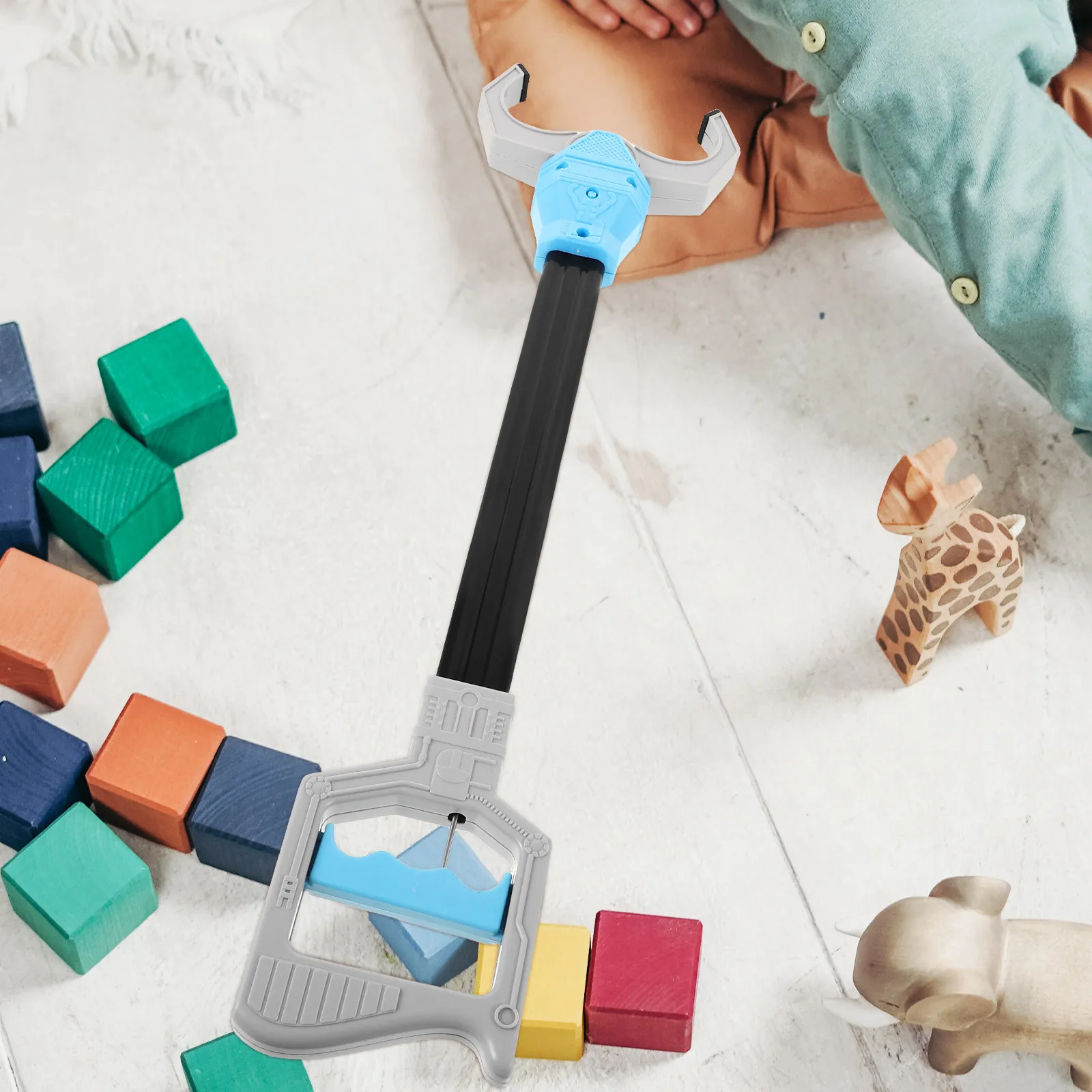 Plastic Retro Robot Arm Mechanical Hands Claw Grabber Kids Early Learning Interactive Up Pinch Skill Development