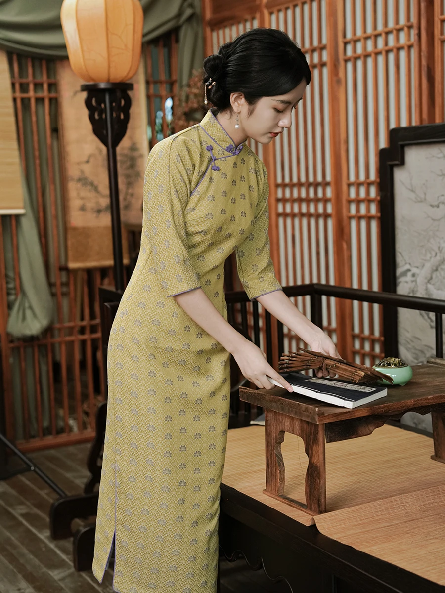 เสื้อโค้ท Momei รุ่นวินเทจสำหรับฤดูใบไม้ร่วงและฤดูหนาว ความยาวปานกลาง ทรงหกเหลี่ยม ซิปด้านข้าง พร้อมแถบตกแต่งลายดอกไม้ ผลิตจากผ้าโพลีเอสเตอร์ผสม