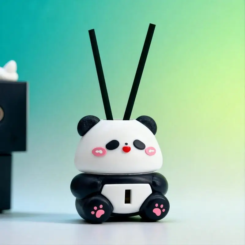 Cute Panda Empty Essential Oil Perfume Diffuser Bottle 1Pcs Leakproof Mini Portable Container for Car Interior Home Desk Decor